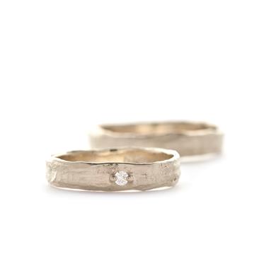 Structured wedding rings - Wim Meeussen Antwerp